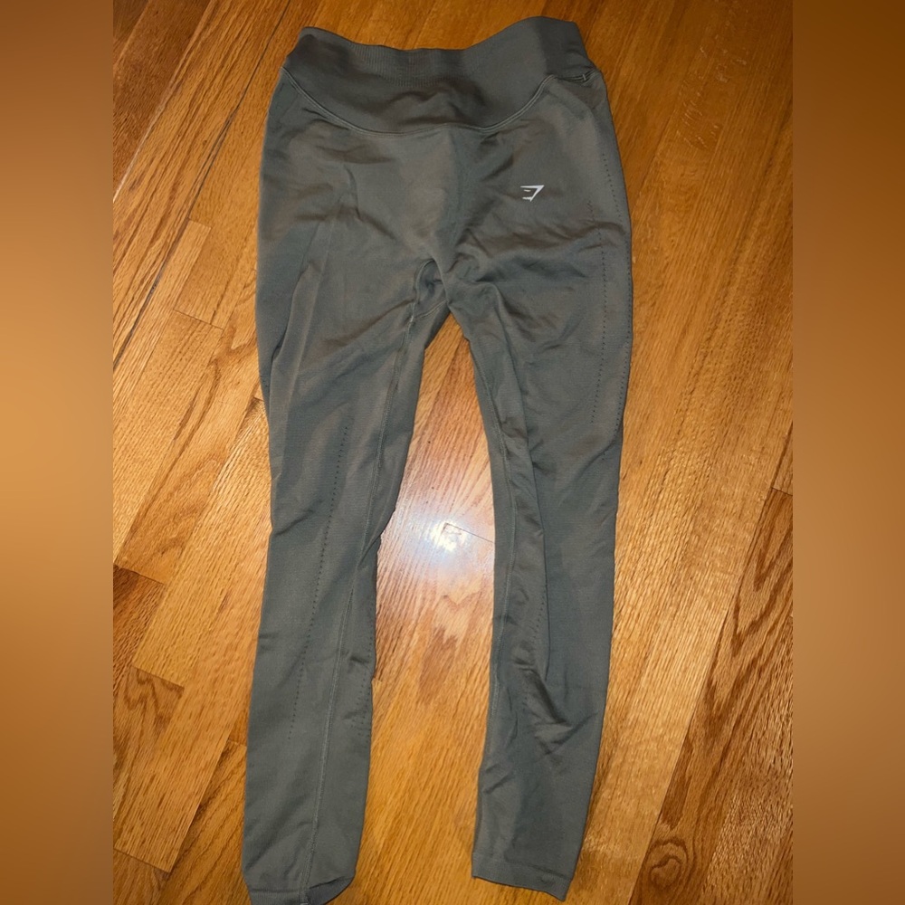 GYMSHARK NAVY GREEN LEGGINGS